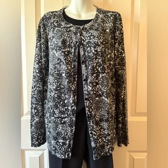 Ladies cardigan lace look by East 5th (XL) accessory’s don’t  come with … - Picture 4 of 8